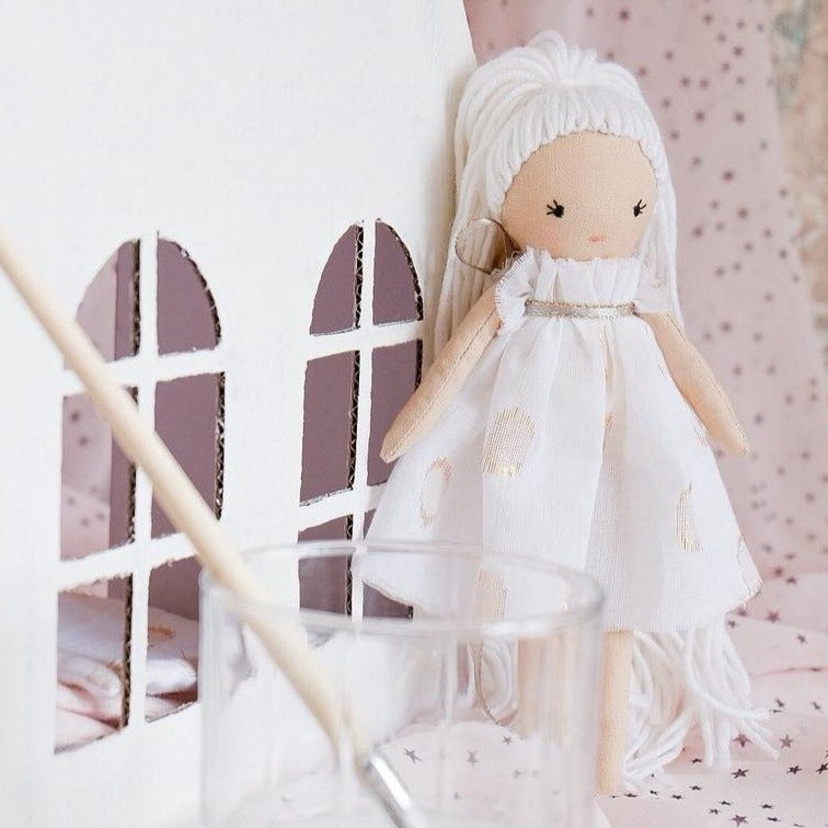 SOPHIE WITH A DOLL HOUSE