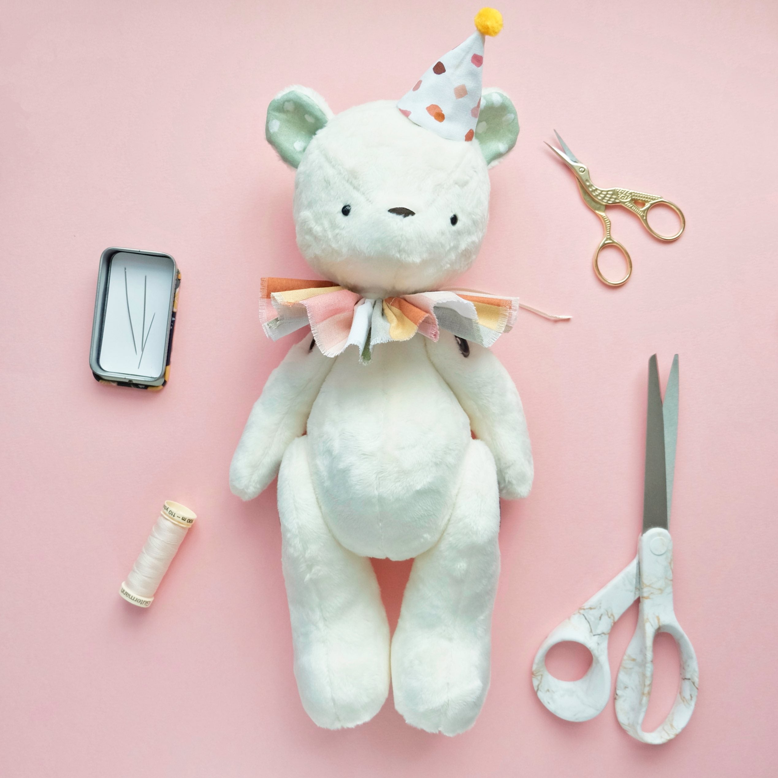 Teddy Studio Riided TEDDY – 10x2 Studio